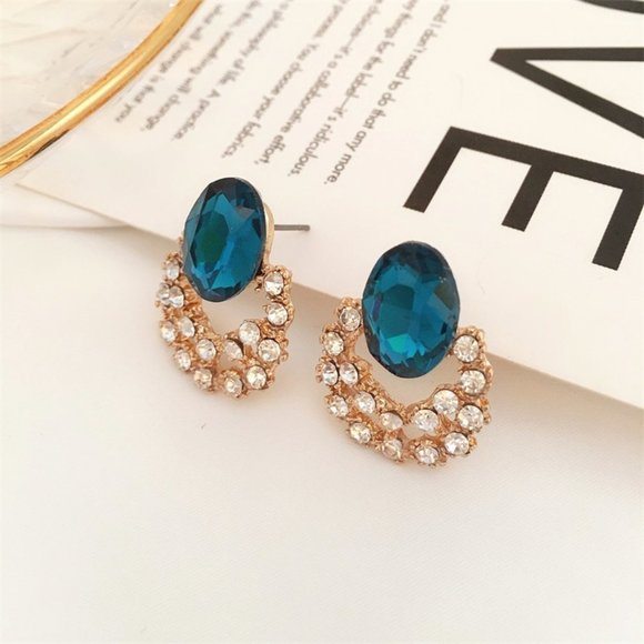 Jewelry - (BI) blue crystal earrings